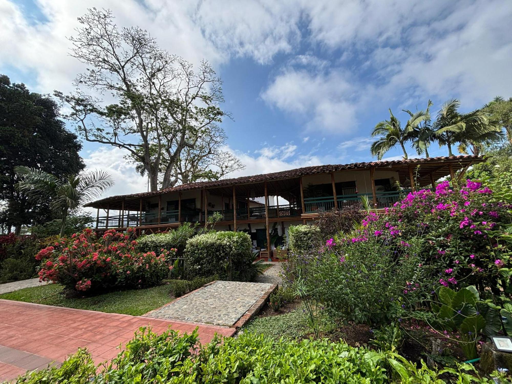 Hacienda Bambusa El Caimo Exteriör bild